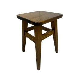 taboret-sosnowy-lekki-solidna-konstrukcja-ekologiczny-lakier-dab