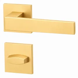 klamka-drzwiowa-kwadro-zloty-mat-szczotkowany-rozety-wc-slim-premium