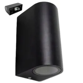 oprawa-led-na-zarowki-gu10-czarna-na-budynki-rekreacyjne-domki-letniskowe