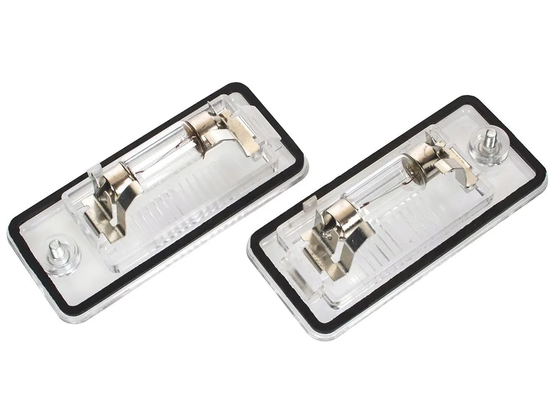 audi-a4-b7-2004-2008-lampki-tablicy-l-r-stan-nowy