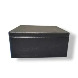 pudelko-drewniane-szkatulka-do-przechowywania-baza-czarna-30x30x13cm