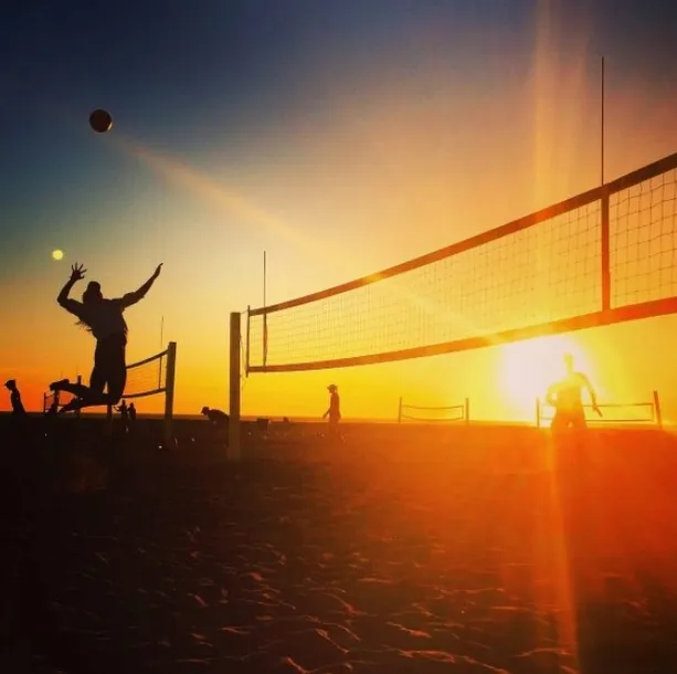 siatka-do-siatkowki-badmintona-6m-zestaw-do-siatkowki-z-pilka-i-pompka-dlugosc-siatki-6-m