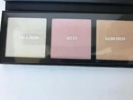 mac-hyper-real-glow-get-lit-rozswietlacz-puder