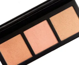 mac-hyper-real-glow-shimmy-peach-rozswietlacz