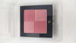 ysl-blush-radiance-radiant-blush-roz-10