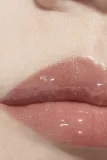 chanel-rouge-coco-gloss-blyszczyk-722-noce-moscata-kolor-bezowy