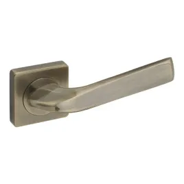 gamet-klamka-dh87-erba-basic-line-szyld-kwadratowy-zloty-antyczny