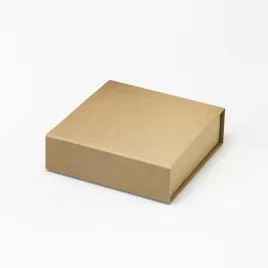 male-pudelko-magnetyczne-kraft-120x120x40-mm-naturalny-styl-na-prezent