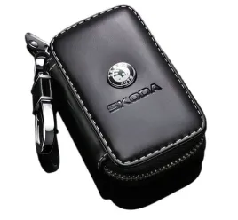 skoda-etui-pokrowiec-skorzany-na-kluczyk-czarny-elegancki