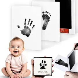 odcisk-raczki-stopki-dziecka-niebrudzi-pamiatka-babyshower-narodziny-ramka