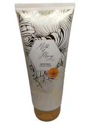 oriflame-wygladzajacy-scrub-do-ciala-milkandhoney-gold-200-ml