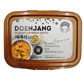 doenjang-koreanska-pasta-z-soi-ajumma-republic-500-g
