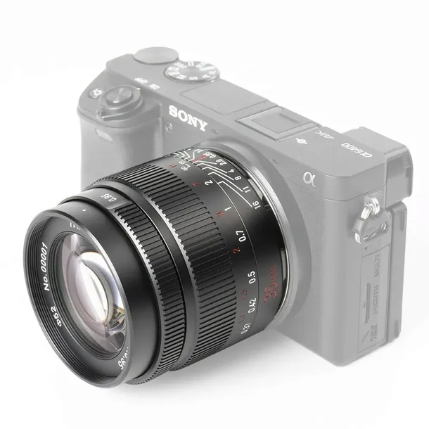 7artisans-35mm-f0-95-sony-e