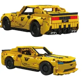 mould-king-bumblebee-klocki-auto-z-napedem-pullback-samochodzik-736-klockow