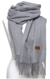 cieply-szal-z-fredzlami-klasyczny-elegancki-na-chlodne-dni-moraj