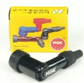 fajka-ngk-na-swiece-ebonitowa-kat-90-kolor-czarny