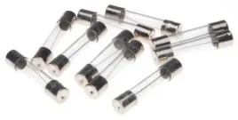 bezpiecznik-szklany-duzy-6x30mm-15a-12v-skuter-hit