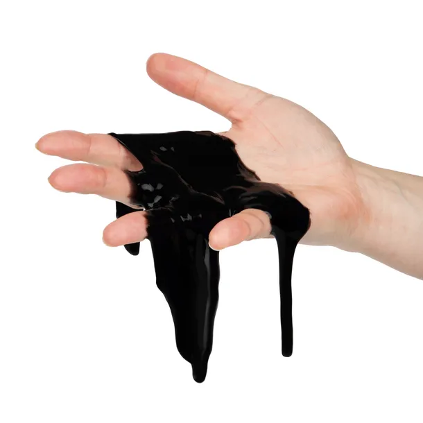 czarny-slime-substancja-w-beczce-marka-omega