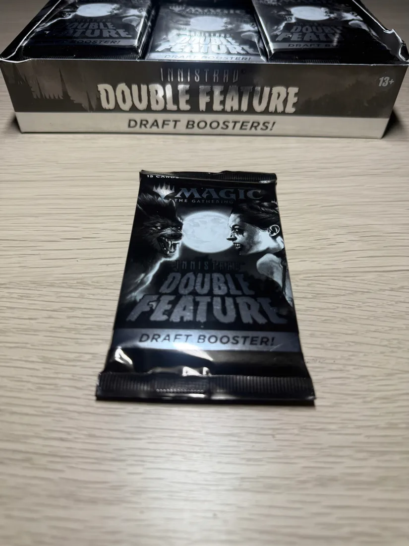 magic-the-gathering-innistrad-double-feature-booster
