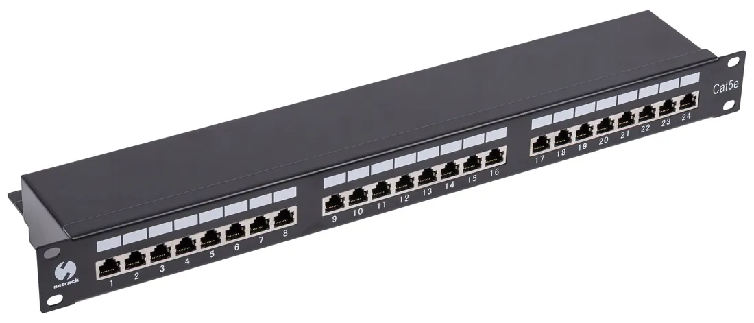 patch-panel-netrack-104-03-24-porty-czarny-stan-nowy