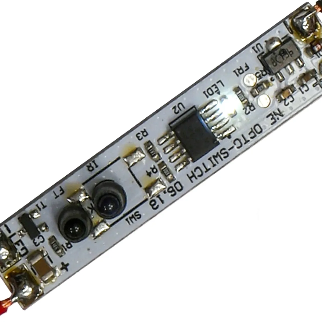 wlacznik-bezdotykowy-sciemniacz-12v-do-profil-led