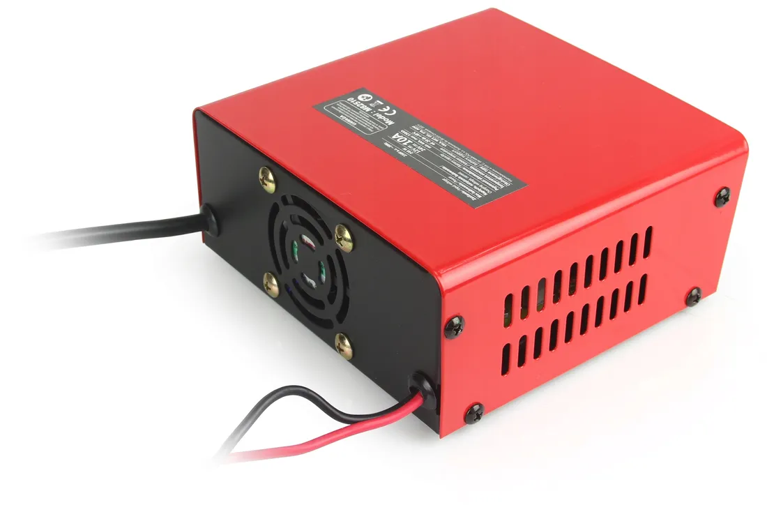 ladowarka-prostownik-do-akumulatora-12-24v-agm-zel-stan-nowy