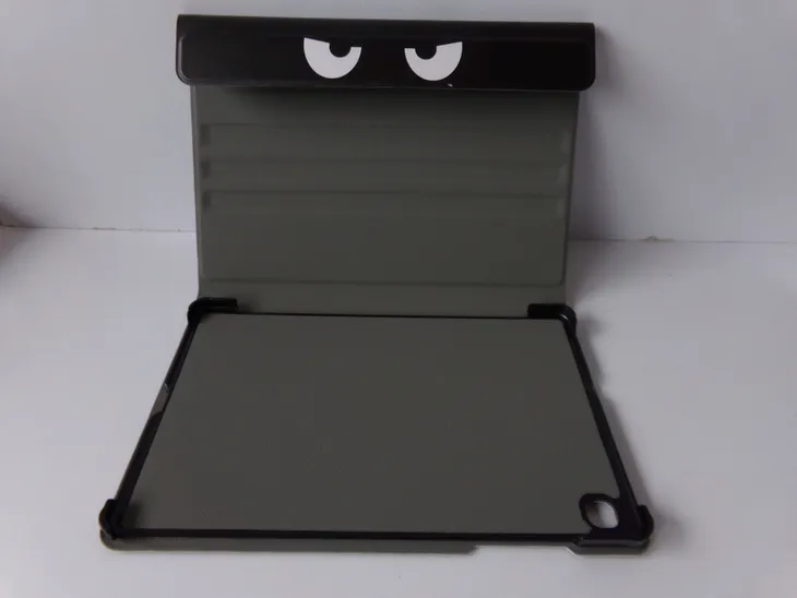 etui-do-tableta-pokrowiec-don-t-touch