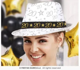 kapelusz-bialy-urodzinowy-dwudziestka-20-gangsterski
