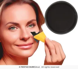 farba-do-twarzy-make-up-farbka-czarna-gabka