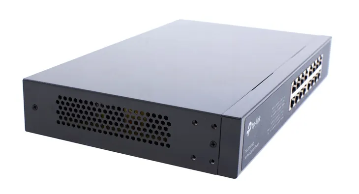 switch-tp-link-tl-sg1016-16x-10-100-1000mbps-tp-link-liczba-portow-16-stan-opakowania-oryginalne
