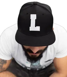 czapka-prosty-daszek-litera-l-haft-american-twill