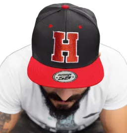 czapka-prosty-daszek-american-twill-litera-h-haft