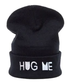 zimowa-czapka-beanie-dla-dzieci-hug-me-haft