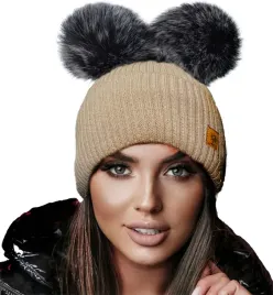 zimowa-czapka-ciepla-z-dwoma-pomponami-woolk