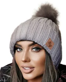 zimowa-czapka-ciepla-pompon-podszewka-polar
