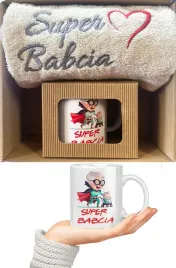 prezent-na-dzien-babci-box-prezentowy-reczniki-50x100-kubek-super-babcia