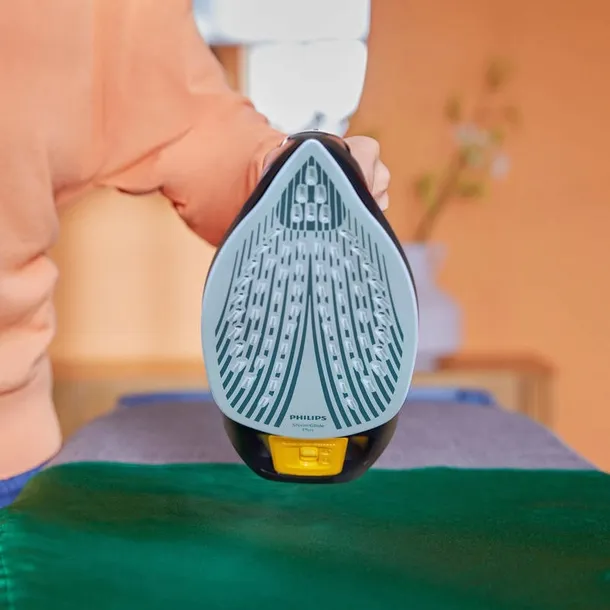 zelazko-philips-dst-7022-40-philips-komunikacja-lampka-kontrolna-wskaznik-poziomu-wody