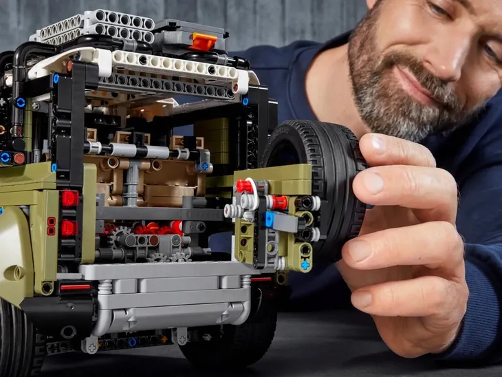 lego-technic-42110-land-rover-defender-marka-lego
