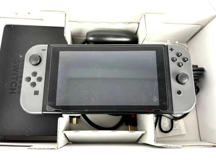 konsola-nintendo-switch-komplet-liczba-kontrolerow-w-zestawie-1