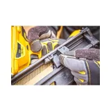 gwozdziarka-18v-dcn930n-xj-dewalt-kolor-czarny