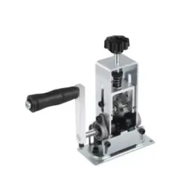 korowarka-maszyna-do-przewodow-kabli-odizolowywacz-sciagania-izolacji-2w1