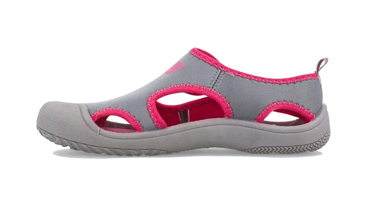 new-balance-sandaly-grey-pink-plec-dziewczynki