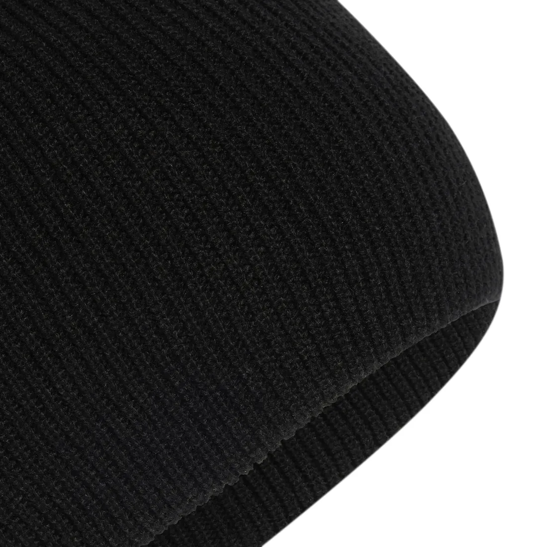 adidas-czapka-ess-beanie-black