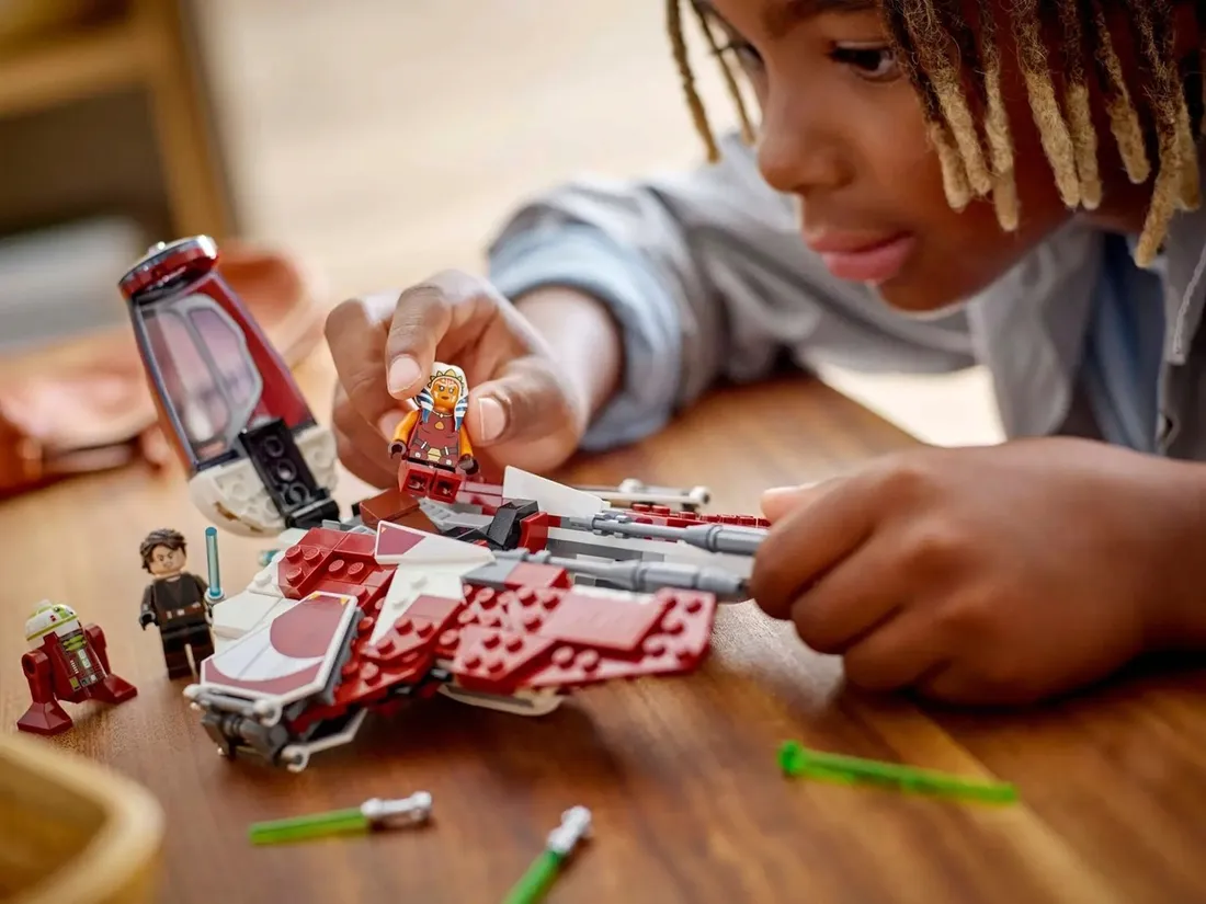 lego-star-wars-75401-interceptor-jedi-ahsoki