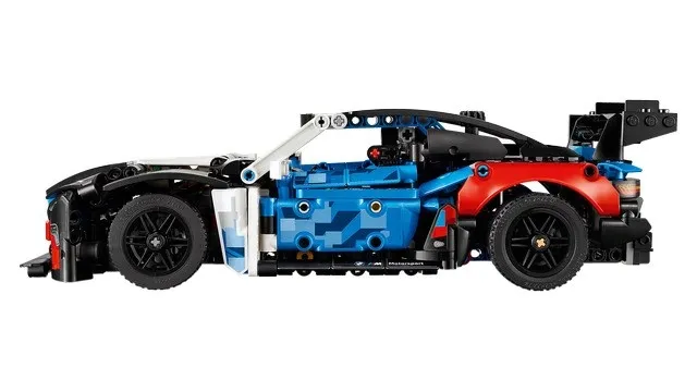 lego-technic-42226-samochod-wyscigowy-bmw-m4-gt3-evo