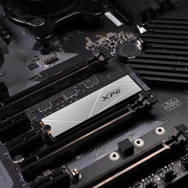 adata-dysk-ssd-gammix-s60-2tb-pcie-gen4-m-2-interfejs-pcie