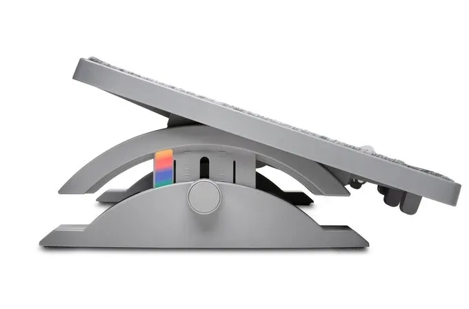 ergonomiczny-podnozek-smart-fit-solemate-pro-elite-wnd-d5-marka-kensington