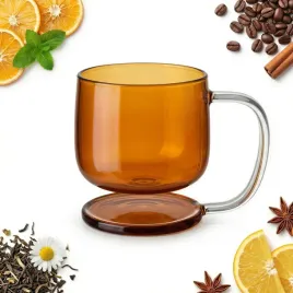 szklanka-z-podkladka-efekt-lewitujacy-w-powietrzu-kubek-bursztyn-300-ml