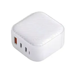 uniq-ladowarka-sieciowa-verge-pro-66w-gan-usb-c-bialy-cloud-white-uniq