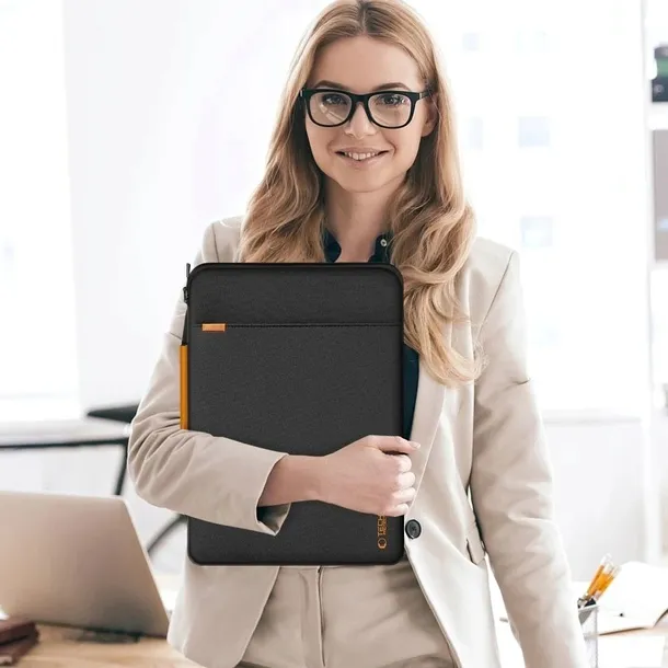 etui-na-laptop-13-14-tech-protect-defender-rs-black-tech-protect-stan-nowy-kod-producenta-5906302319015